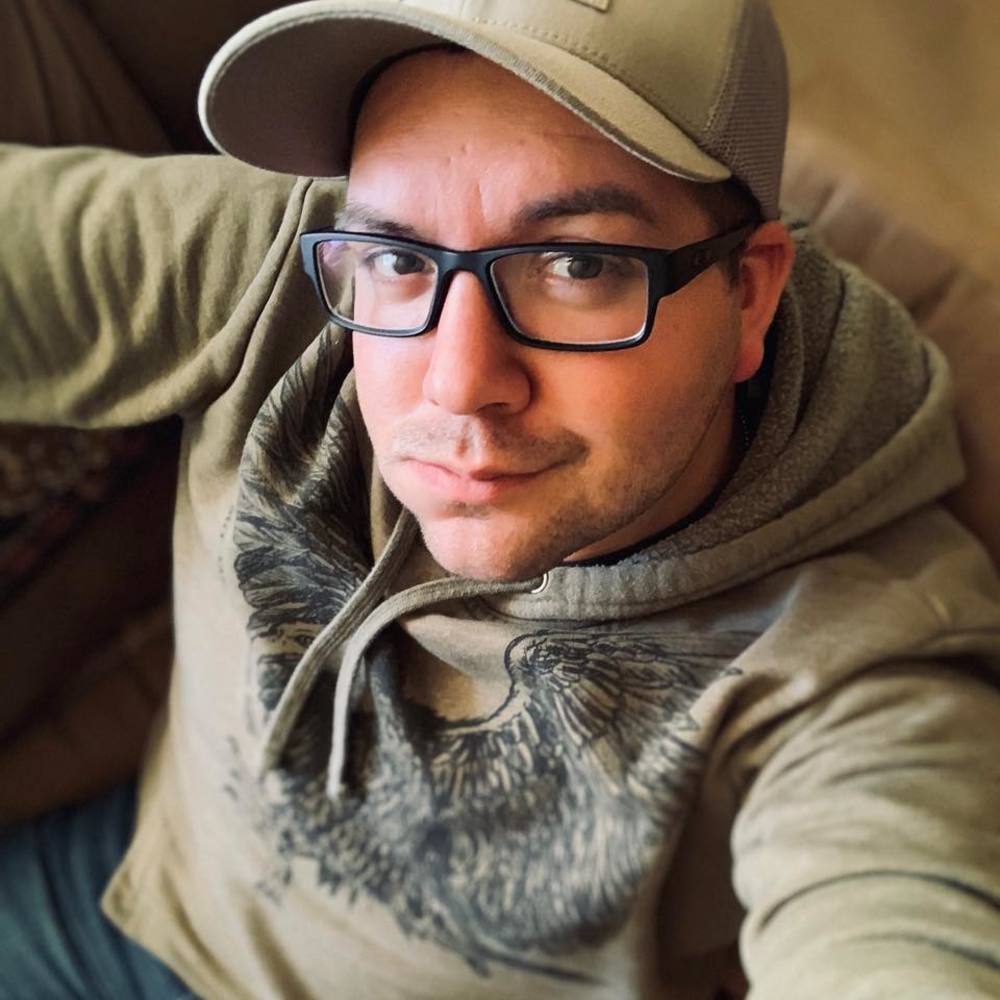 Meet your Posher, Mark